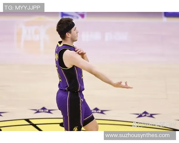 篮球赛后直言:我们凭实力配得上这场胜利,团队默契成就胜局 篮球赛后直言:我们凭实力配得上这场胜利,团队默契成就胜局