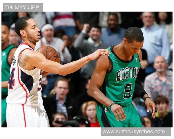 《2025年体育八卦头条榜单出炉 豪门球员转会动态引爆球迷热议》